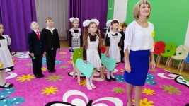 были дошколята - теперь ученики